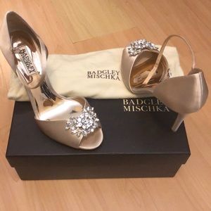 Badgley Mischka Bandera Ankle Strap Pump